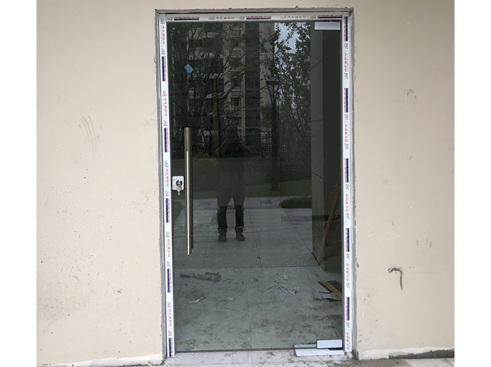 无框地弹门